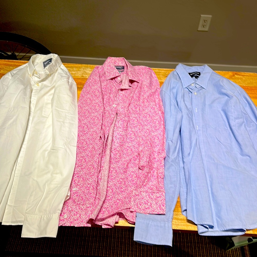 3 Bonobos men’s dress shirts